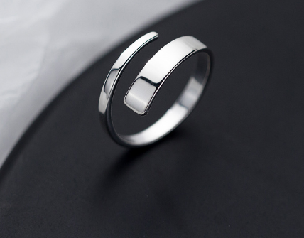Korean-Style S925 Silver Fashion Line Ring for Women
